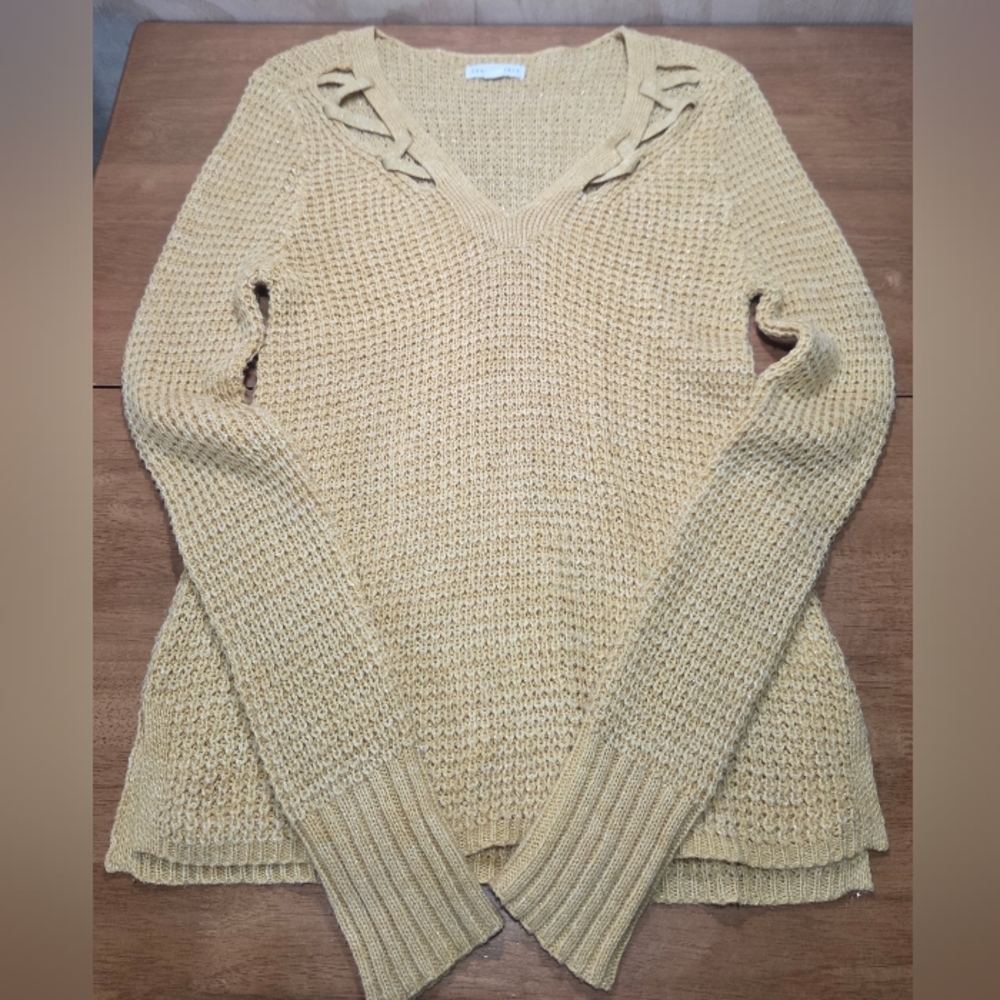 Aéropostale Gold Knit Sweater Lace V-Neck Women’s M